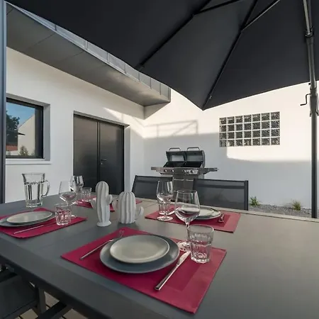 L'oasis - Avec Piscine Chauffee Classee 5* Villa *